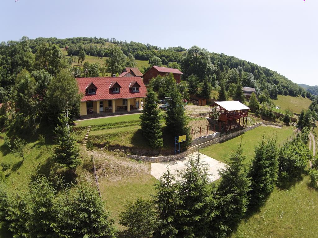 Kings Valley - Sunny Botesti Cîmpeni Exterior photo