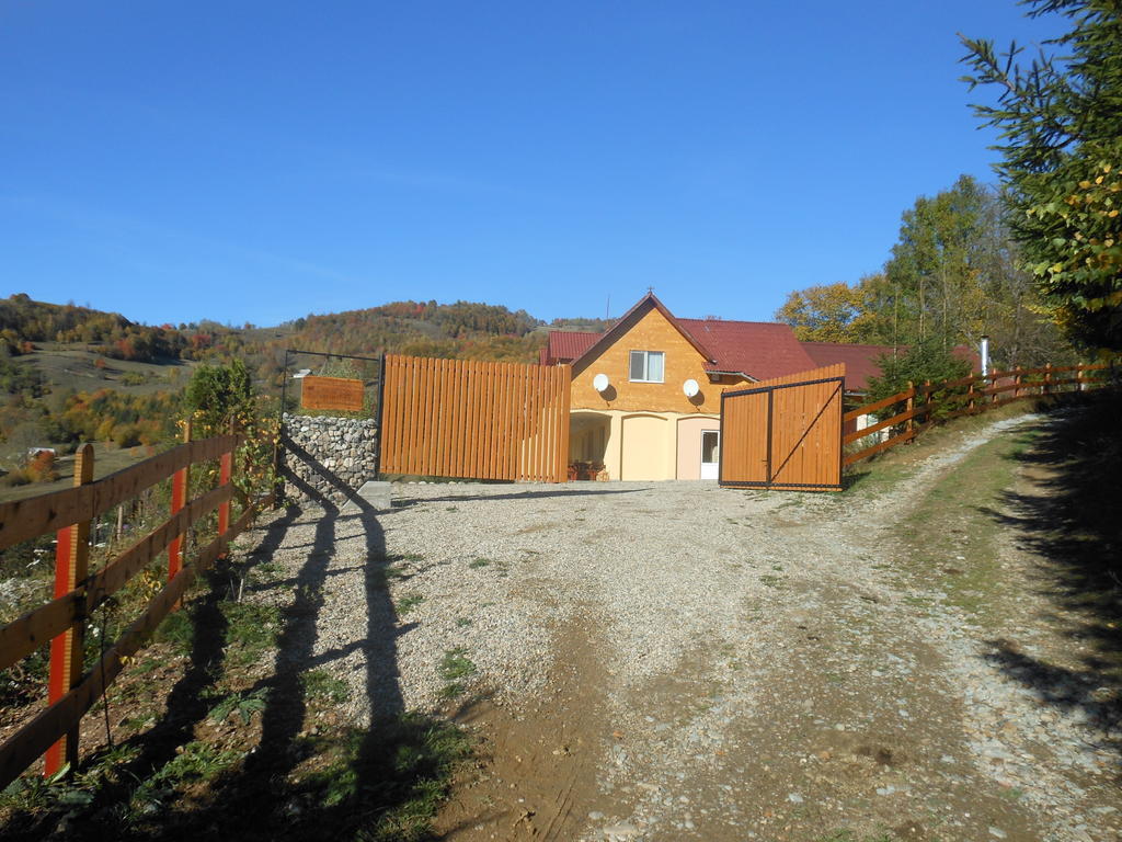 Kings Valley - Sunny Botesti Cîmpeni Exterior photo